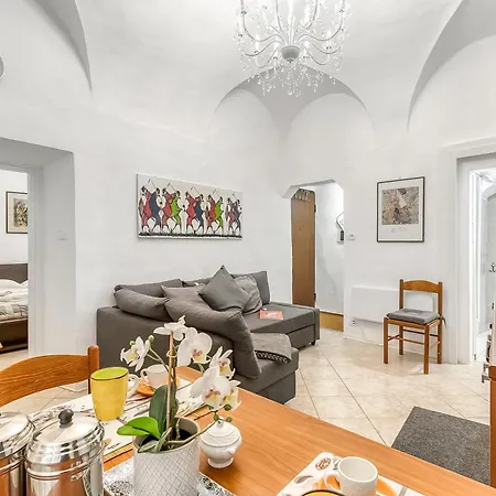 Casa Rivolte - Happy *